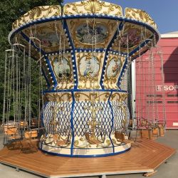Barocca Swing Ride