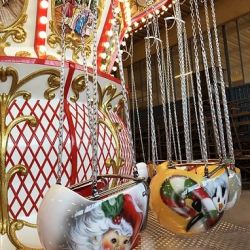Baroque Swing Ride with flying seats - snowball
