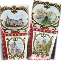 Panels with customized paintings
